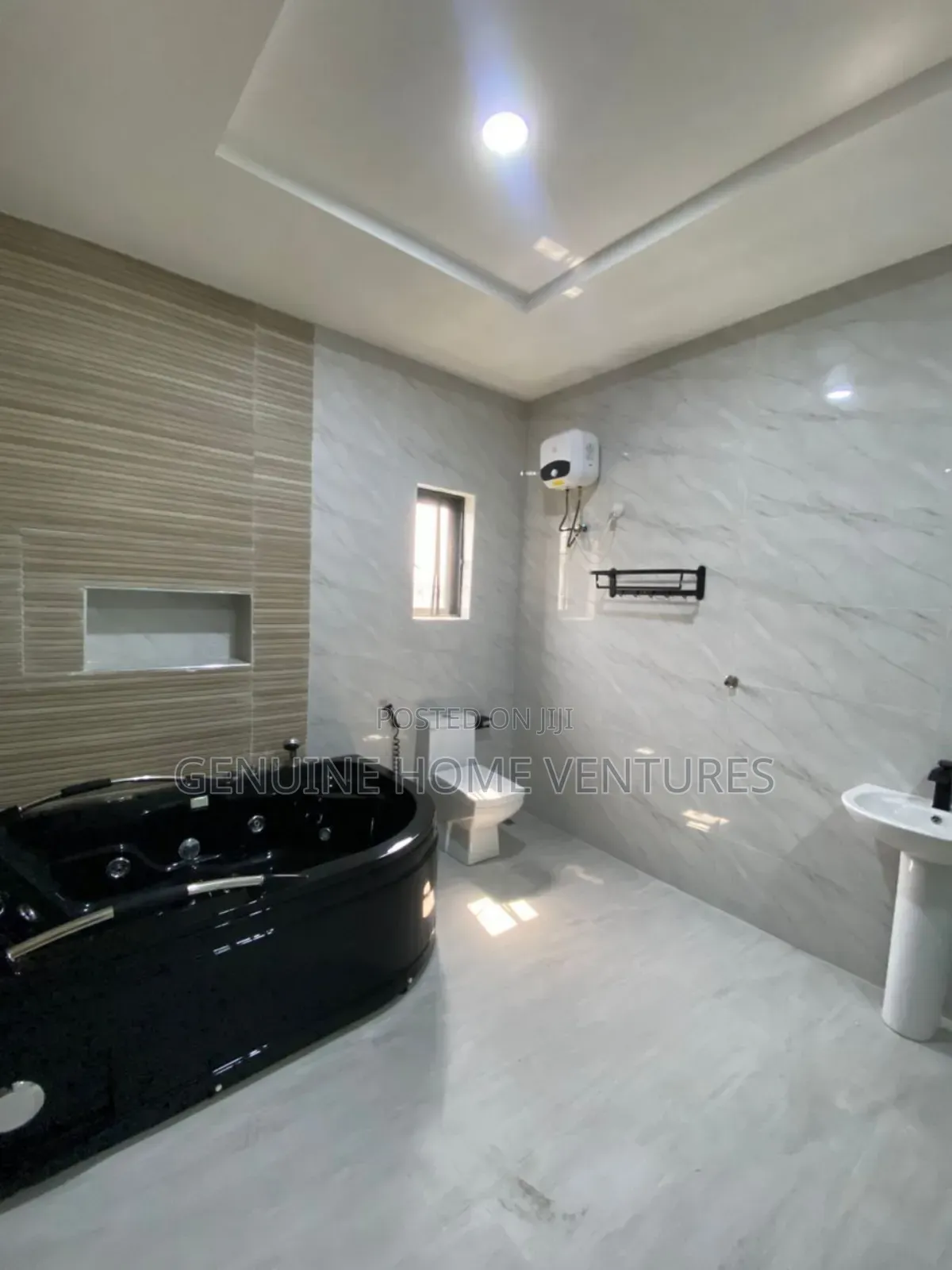 4bdrm Duplex in Osapa London for sale