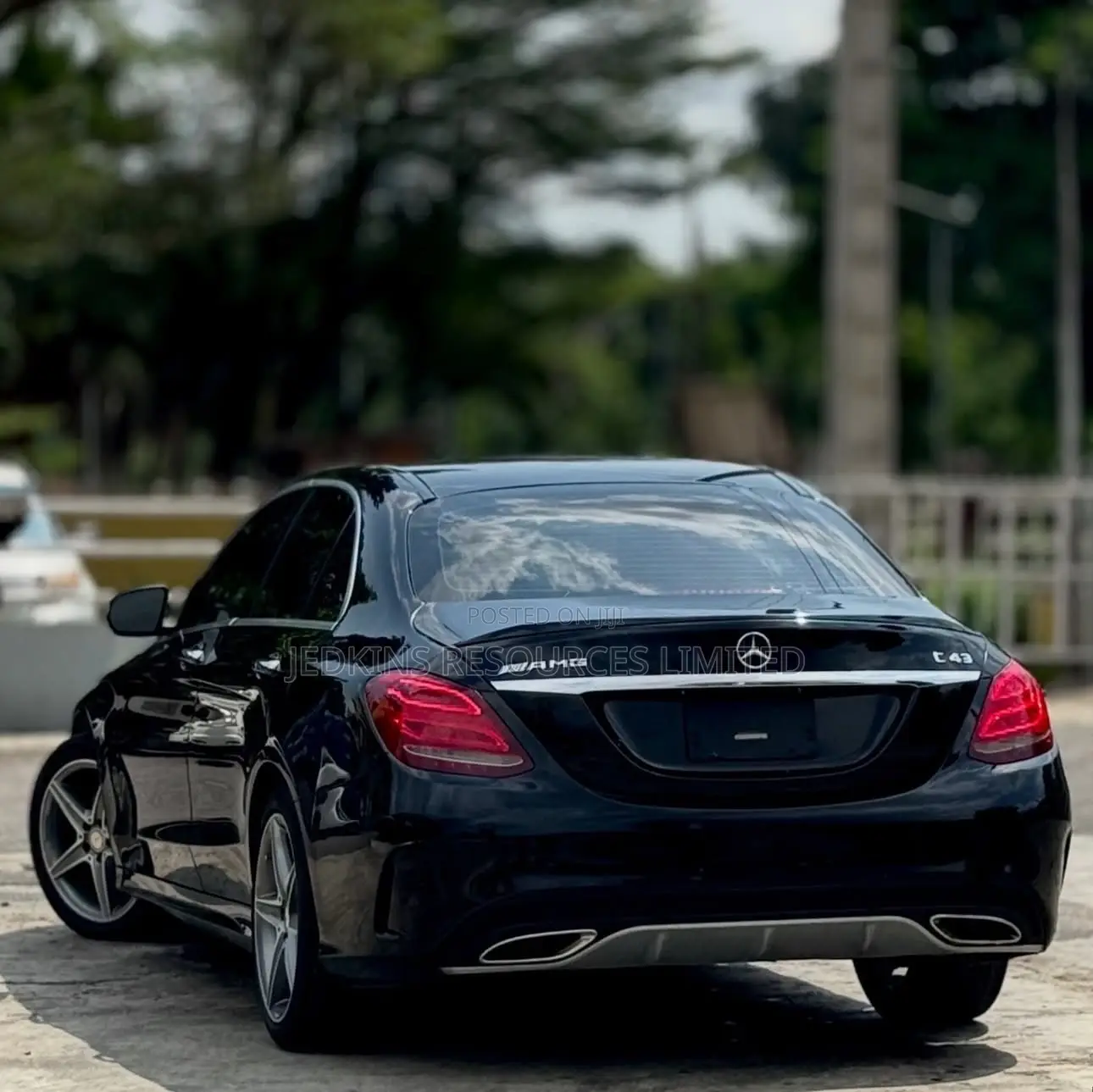 Mercedes-Benz C300 Luxury 4dr AWD 4Matic Sedan (2.0L 4cyl 7A) 2015