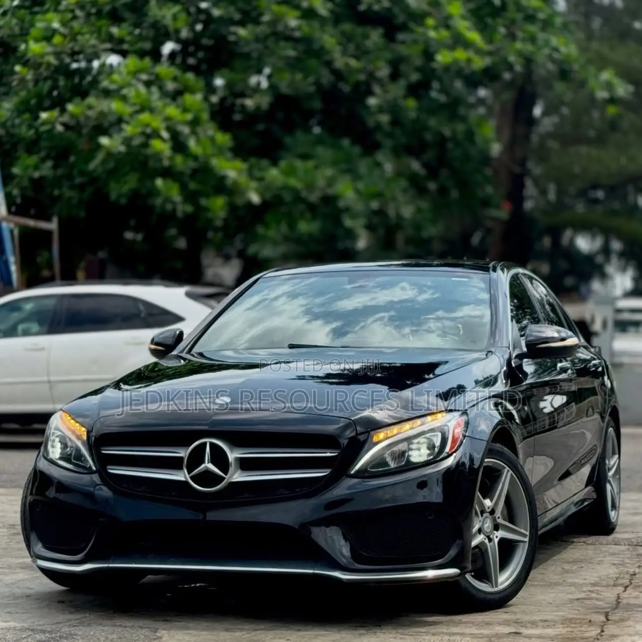 Mercedes-Benz C300 Luxury 4dr AWD 4Matic Sedan (2.0L 4cyl 7A) 2015