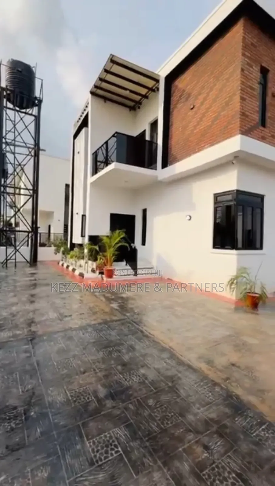 4bdrm Duplex in Independence Layout for sale
