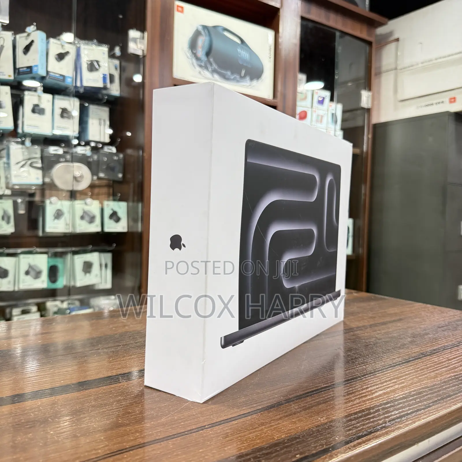 14inch Macbook Pro M5 16gb Ram 512gb SSD 2025 Model
