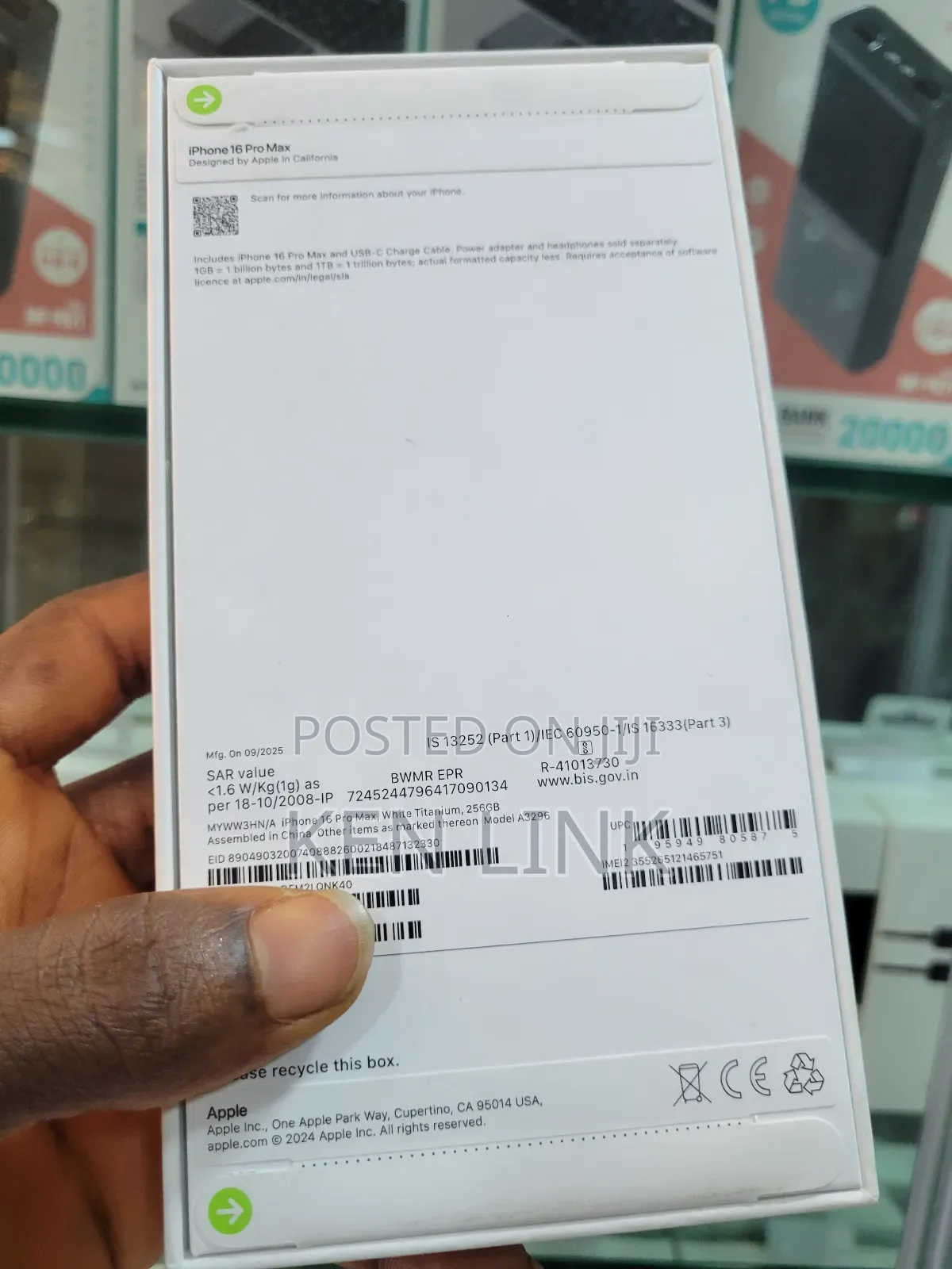 New Apple iPhone 16 Pro Max 256 GB Silver