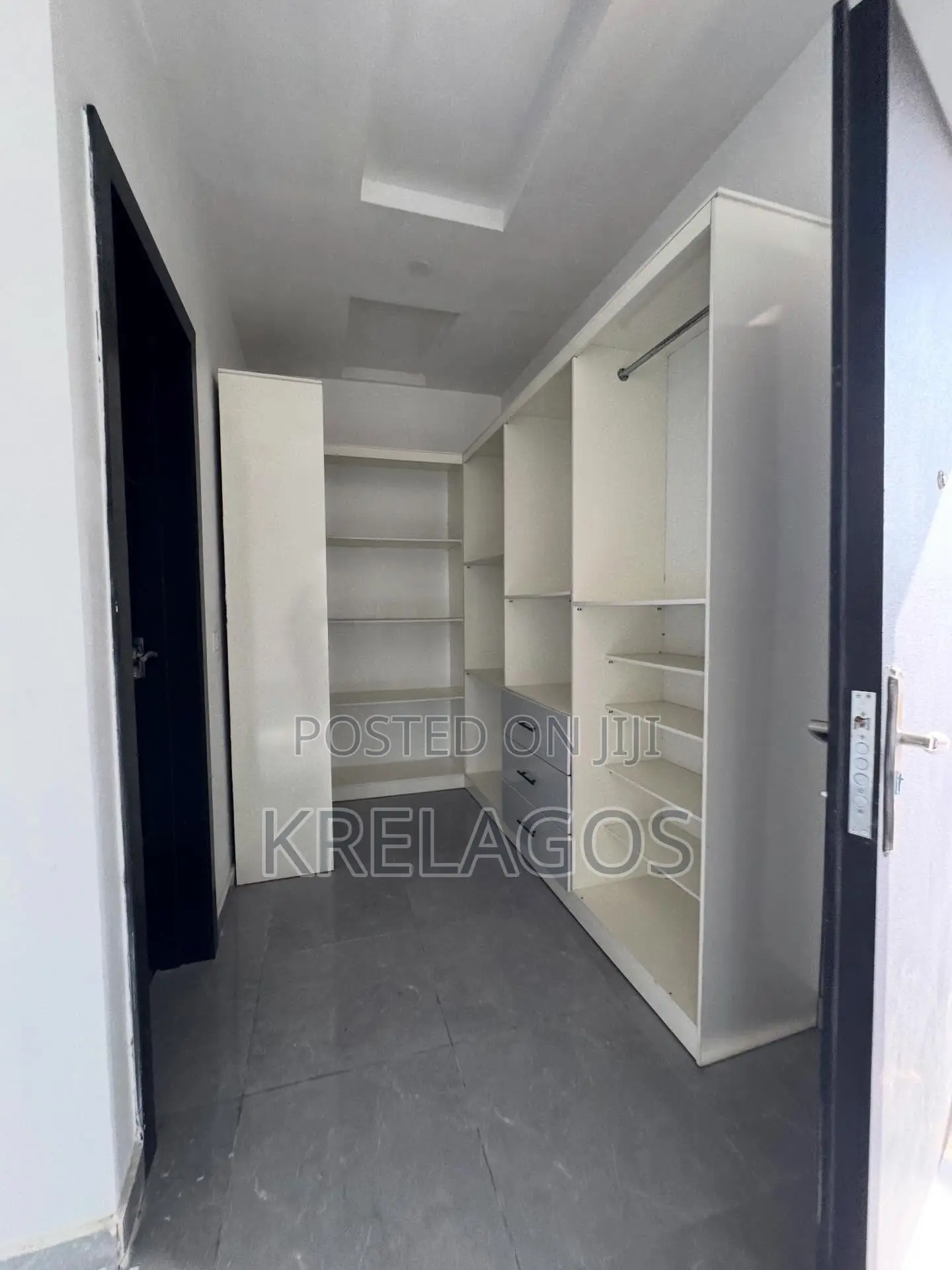 4bdrm Duplex in Ado / Ajah for sale