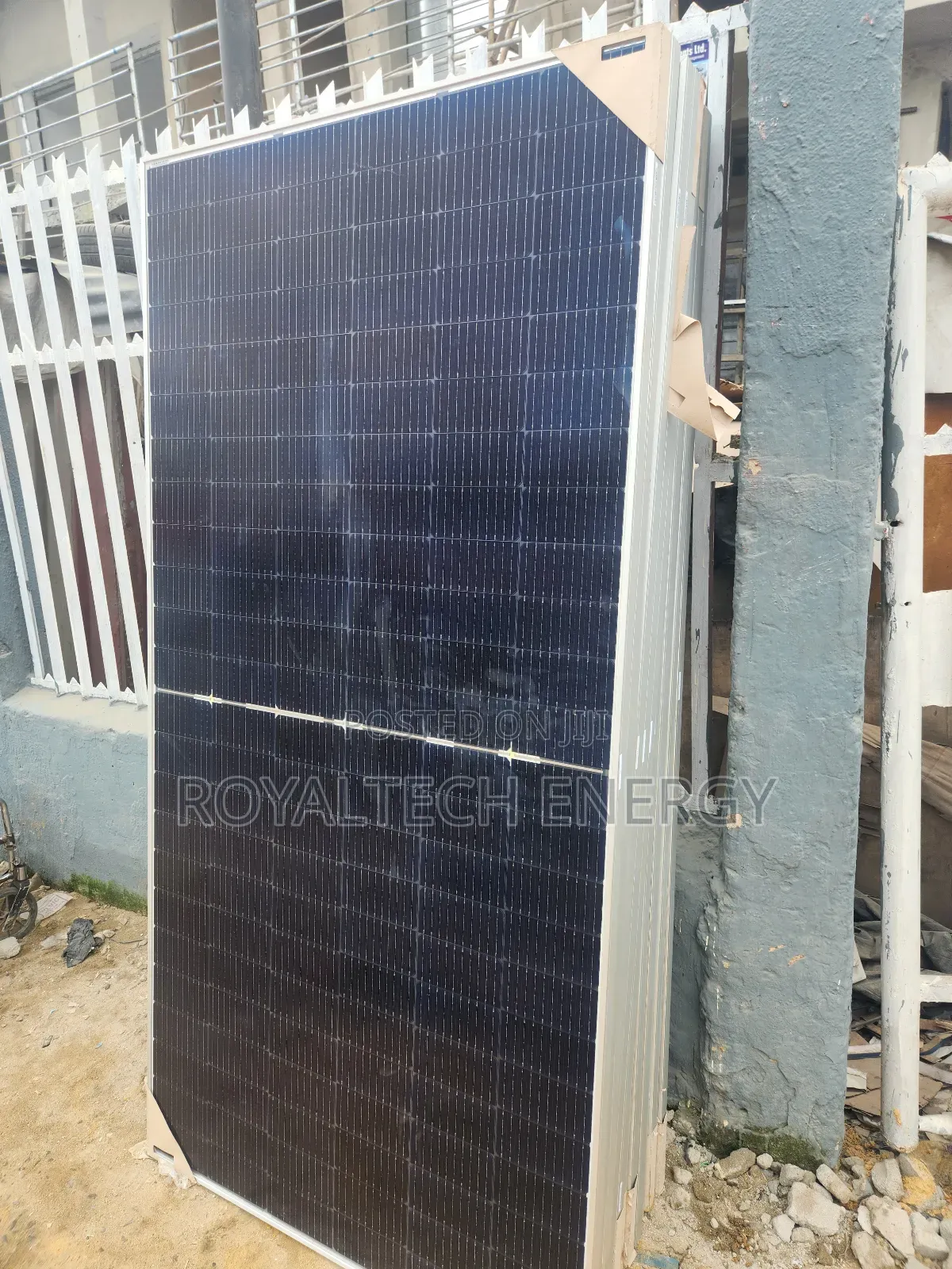 650watts Jinko Bi-Fecial Panels