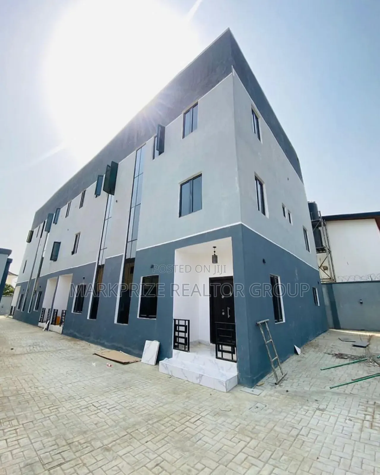 4bdrm Duplex in Akobo for sale