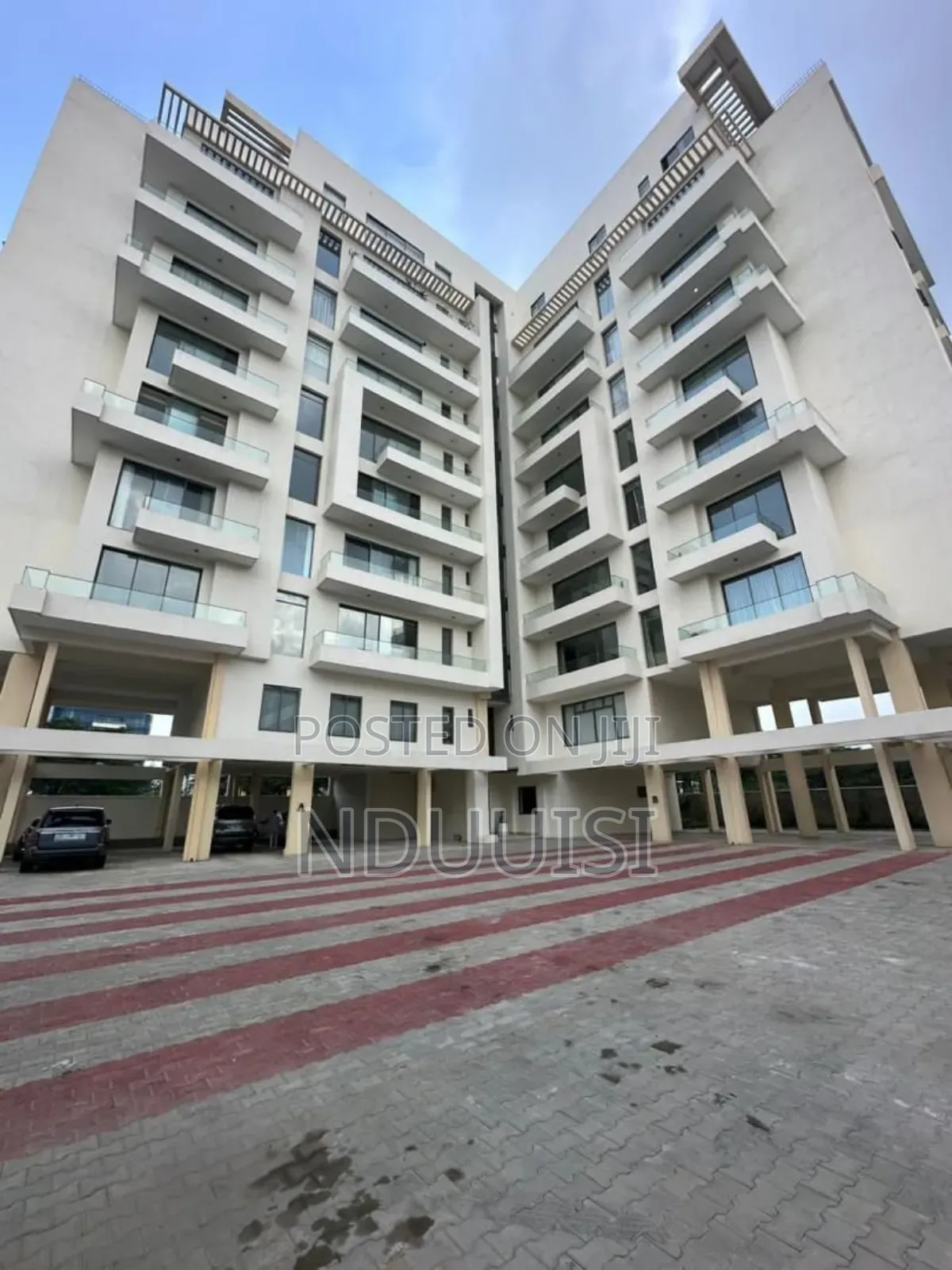 3bdrm Apartment in Banana Island, Ikoyi for sale