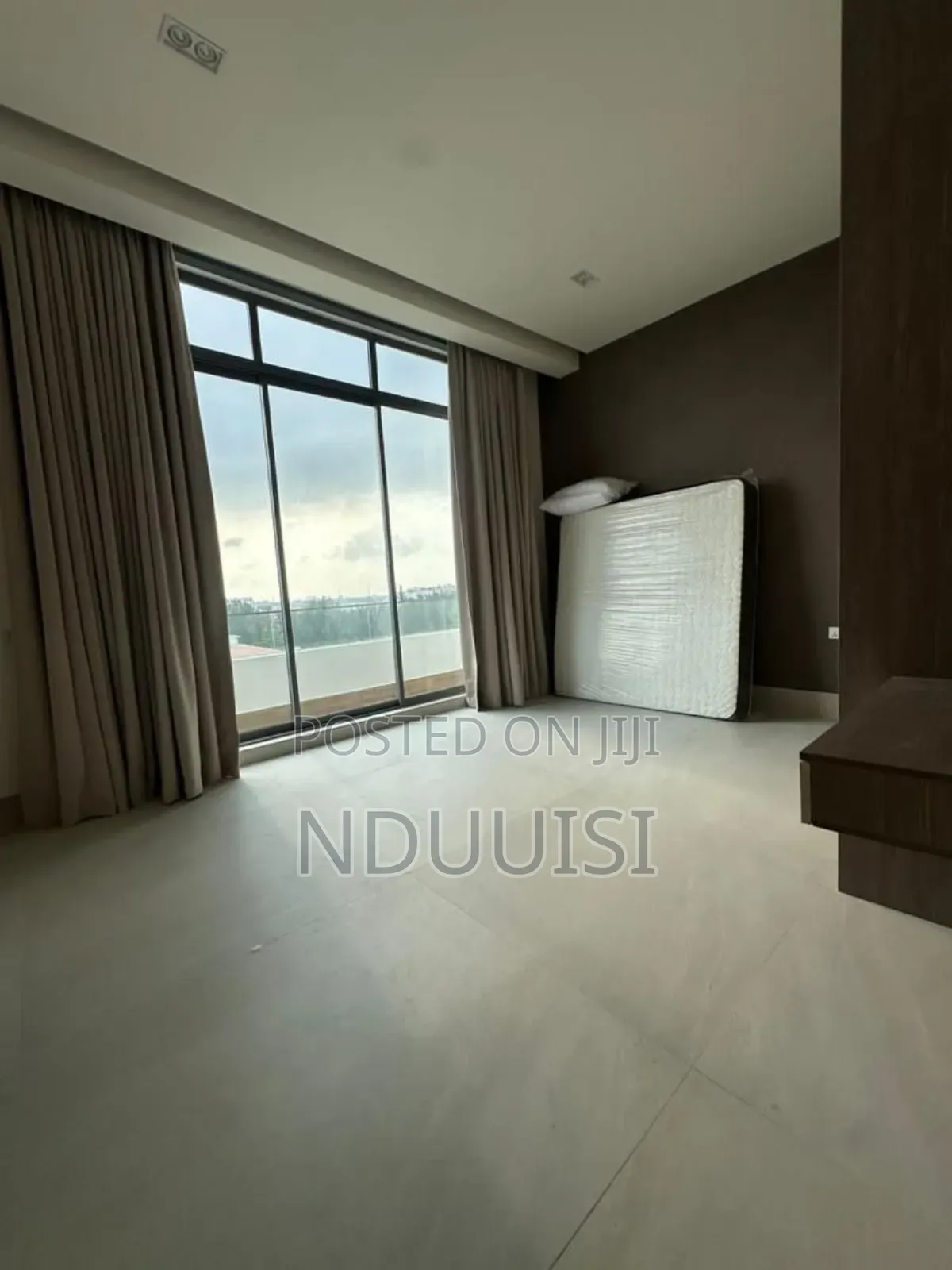 3bdrm Apartment in Banana Island, Ikoyi for sale