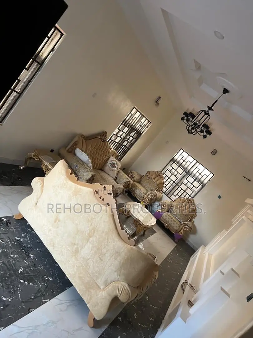 4bdrm Duplex in Royal Quarters, Oluyole for rent
