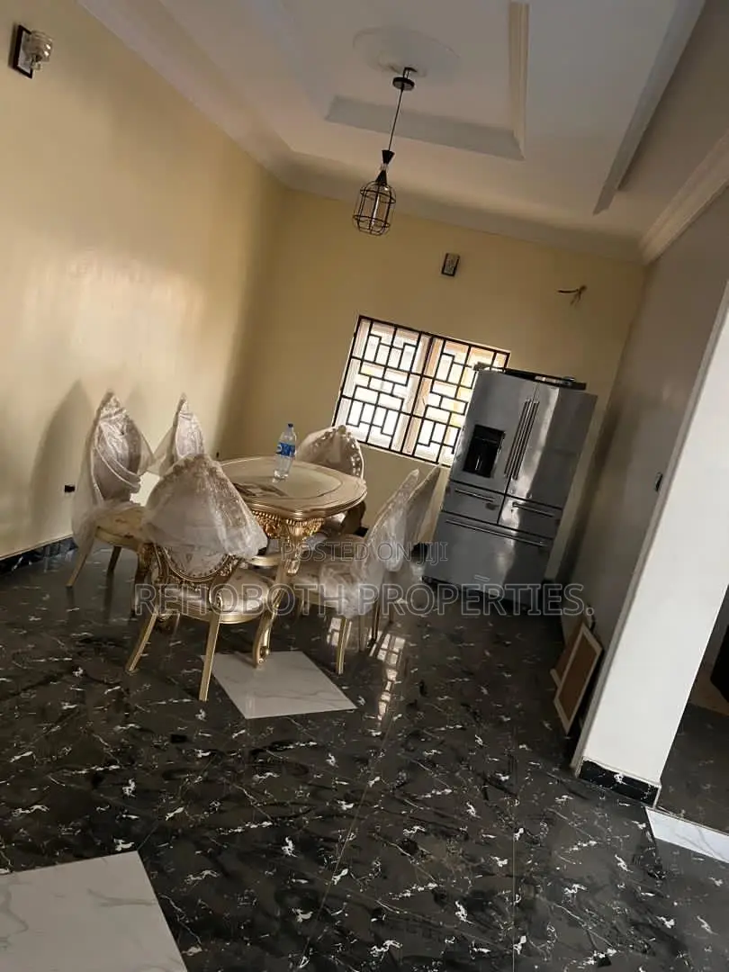4bdrm Duplex in Royal Quarters, Oluyole for rent