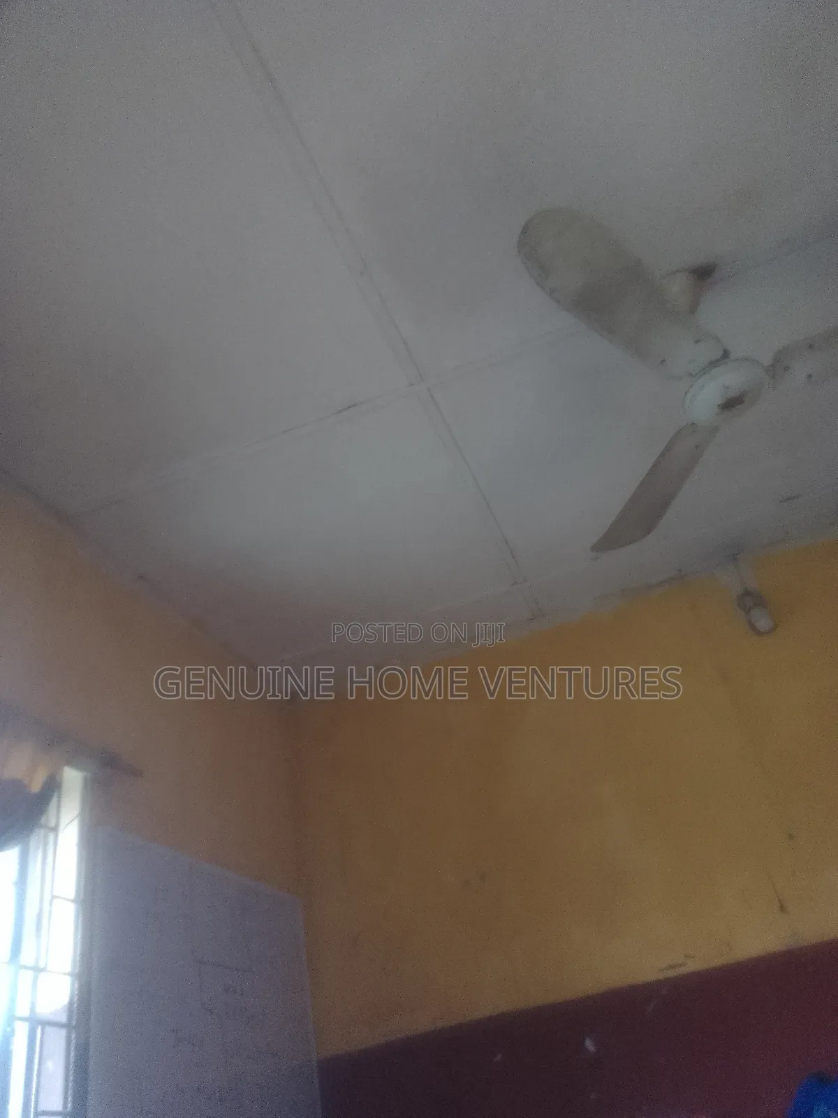 6bdrm Bungalow in Adeniran Ogunsanya for sale