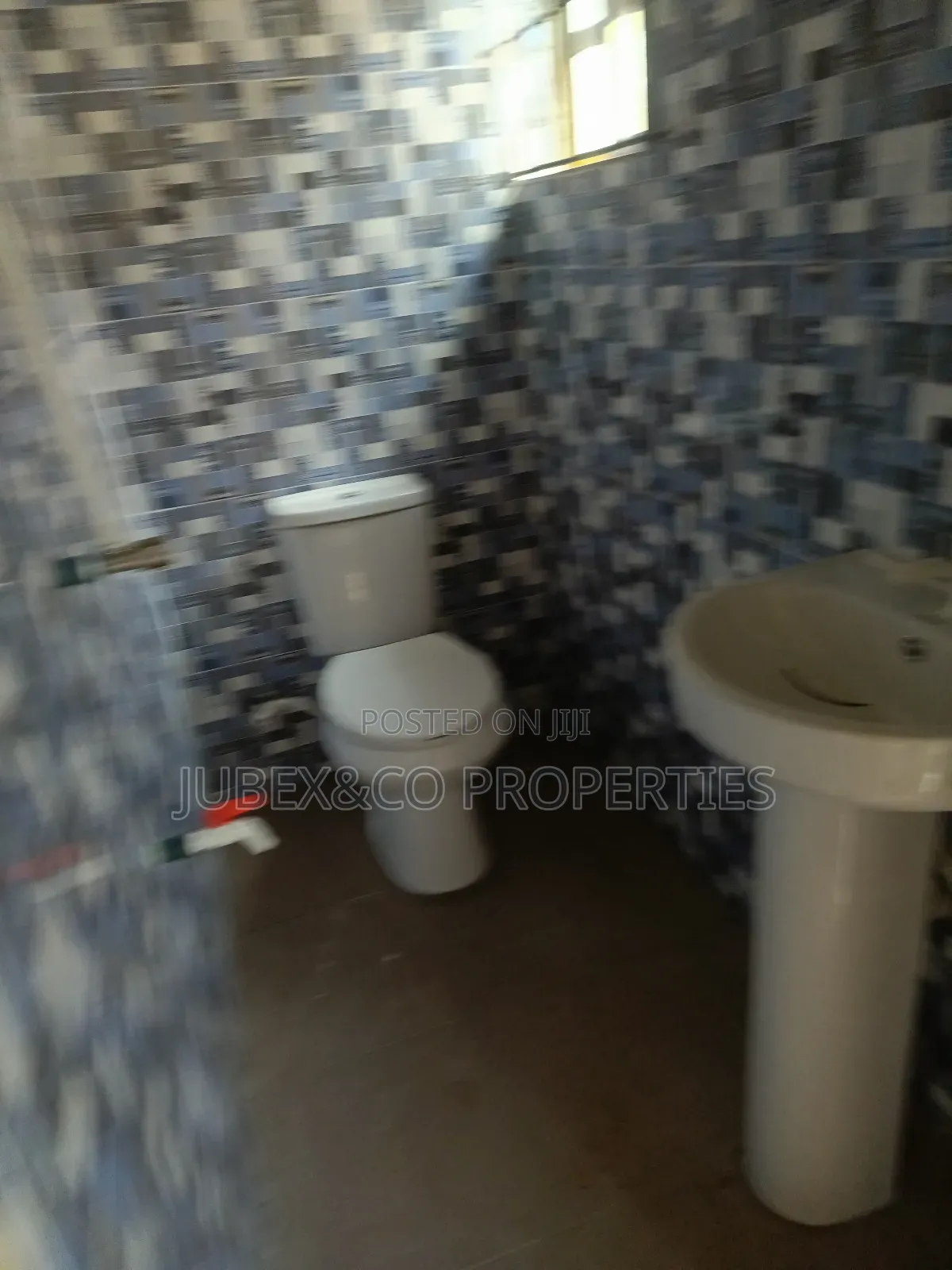 Mini Flat in Matogi Mfm Bus Stop, Obafemi-Owode for sale