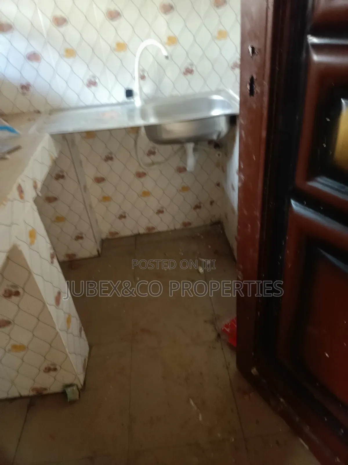 Mini Flat in Matogi Mfm Bus Stop, Obafemi-Owode for sale