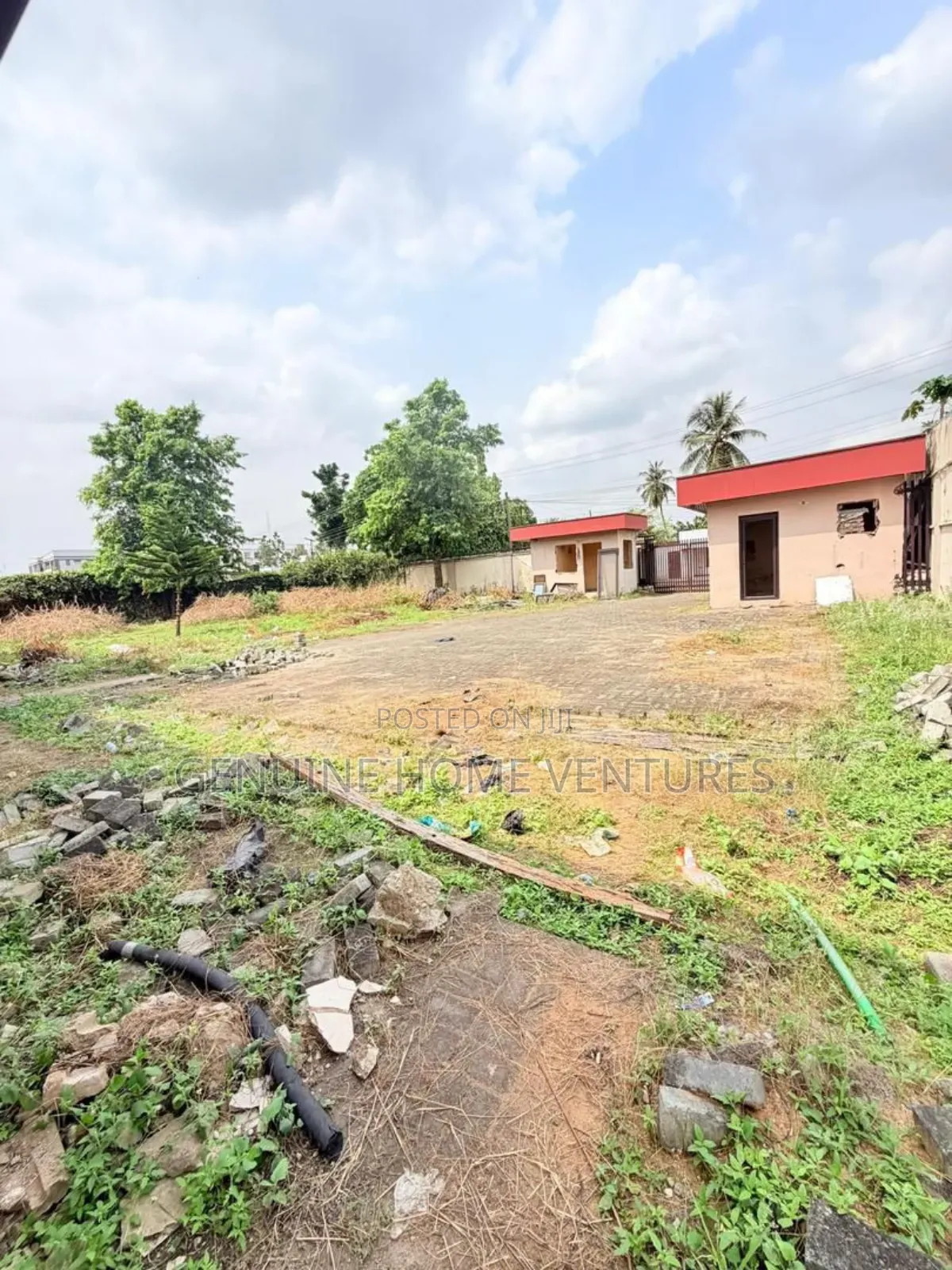 Dry Land in Ikeja Gra
