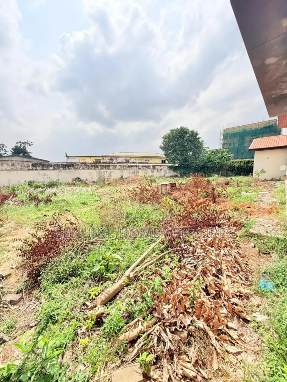 Dry Land in Ikeja Gra