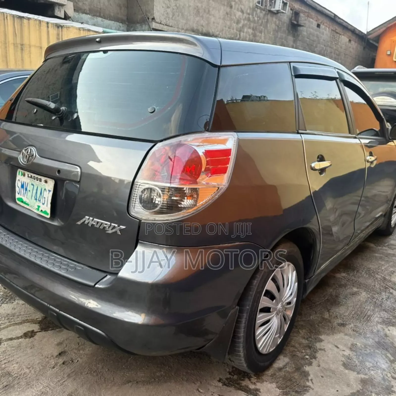 Toyota Matrix XR Hatchback FWD (1.8L 4cyl 4A) 2008 Gray