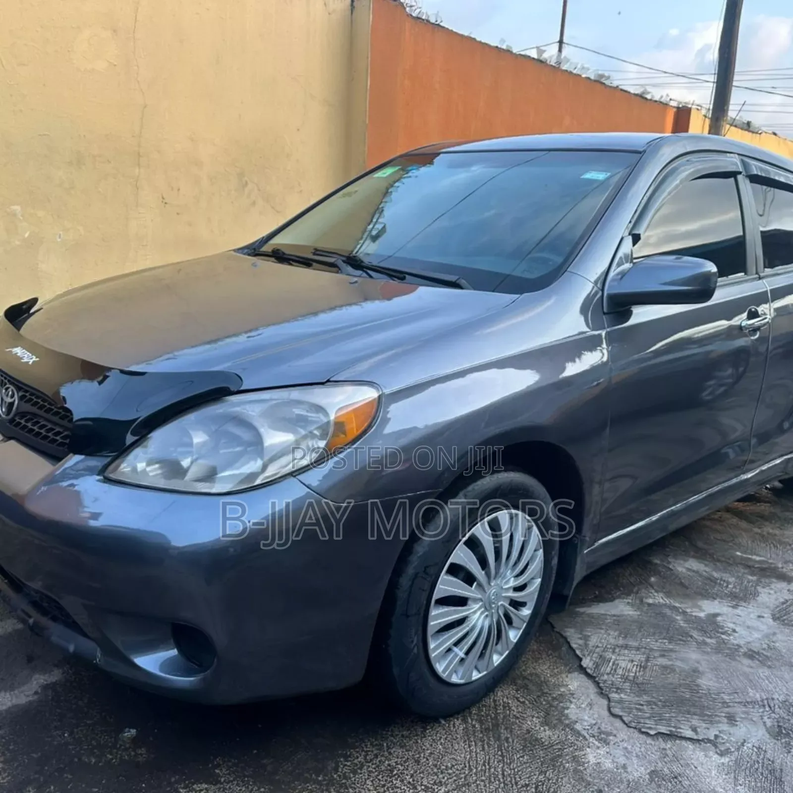 Toyota Matrix XR Hatchback FWD (1.8L 4cyl 4A) 2008 Gray