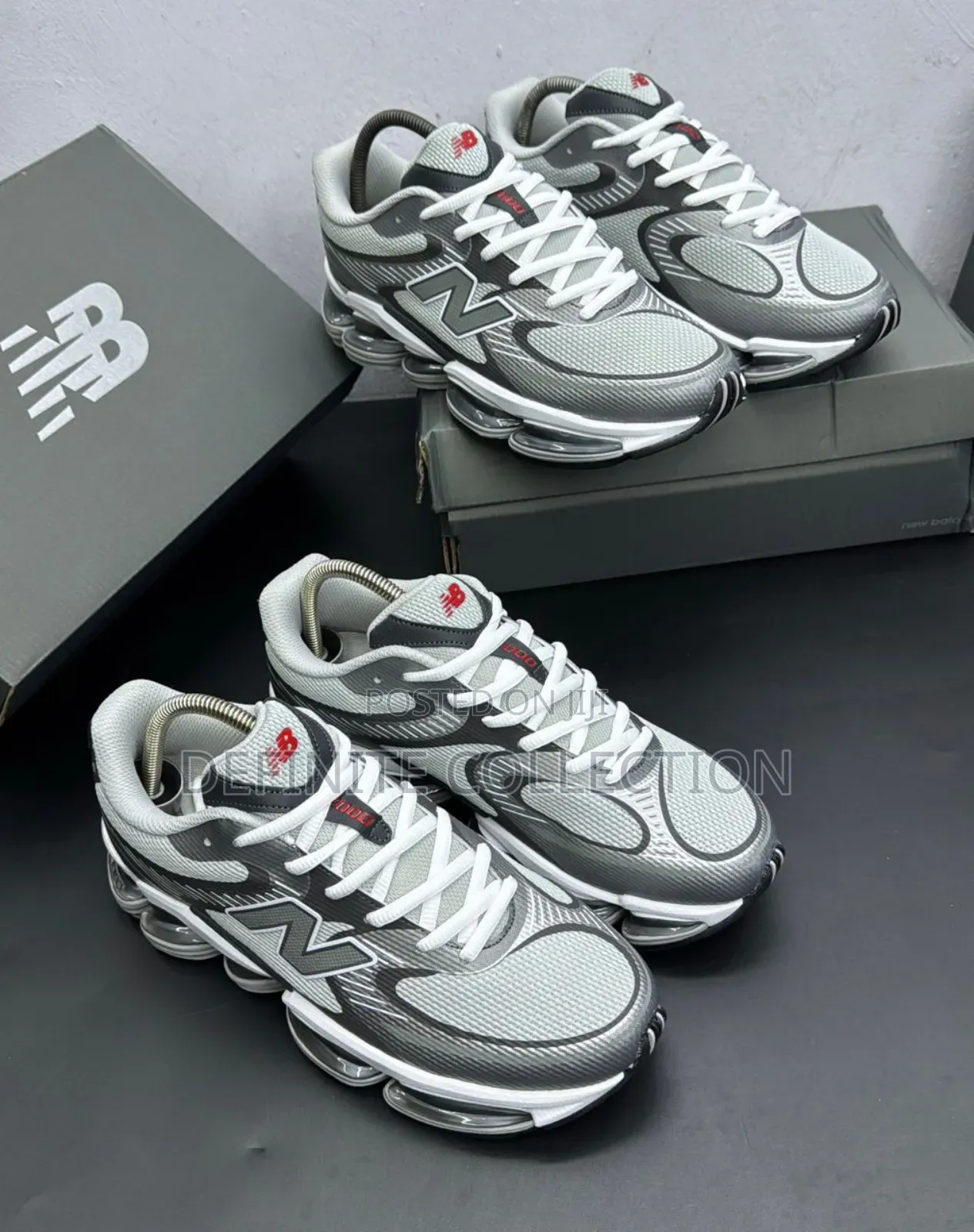 New Balance 2000 Sneakers