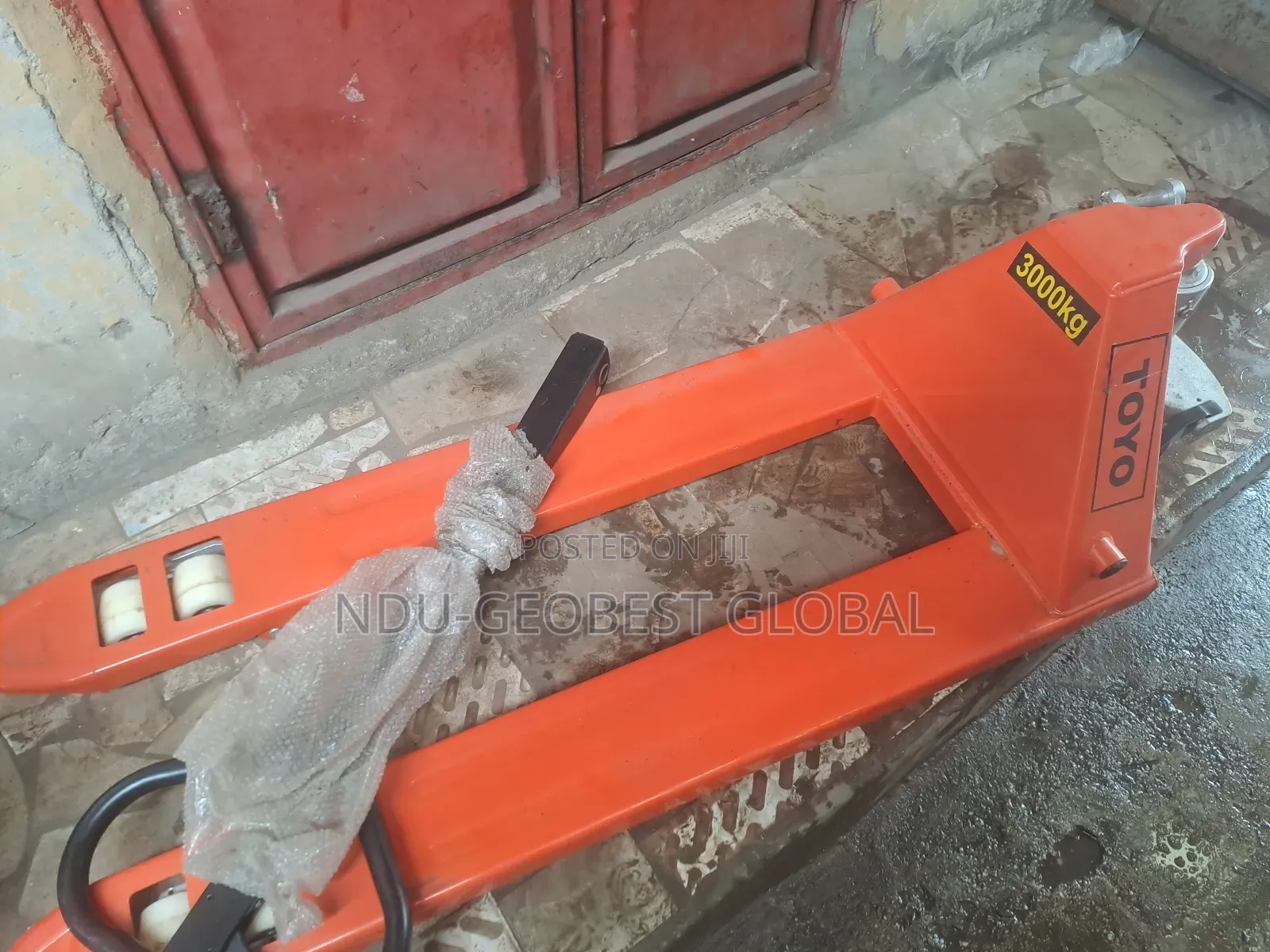 Pallet Truck (3000kg)