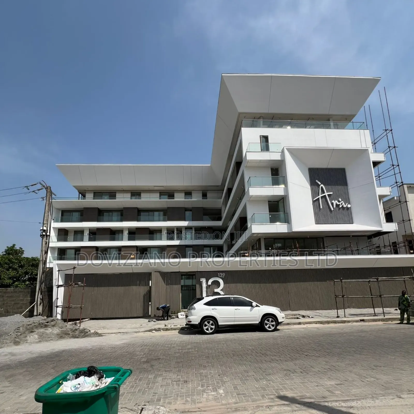 4bdrm Apartment in Ikate for sale
