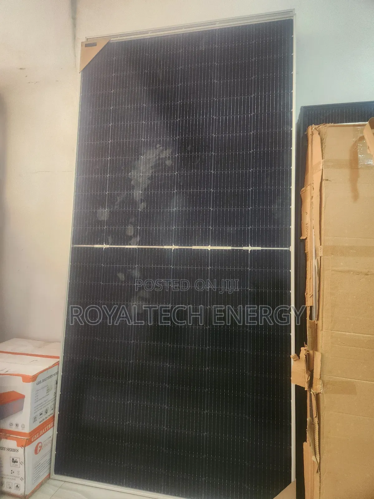 Original Jinko 650w 144cell Bificial Panels
