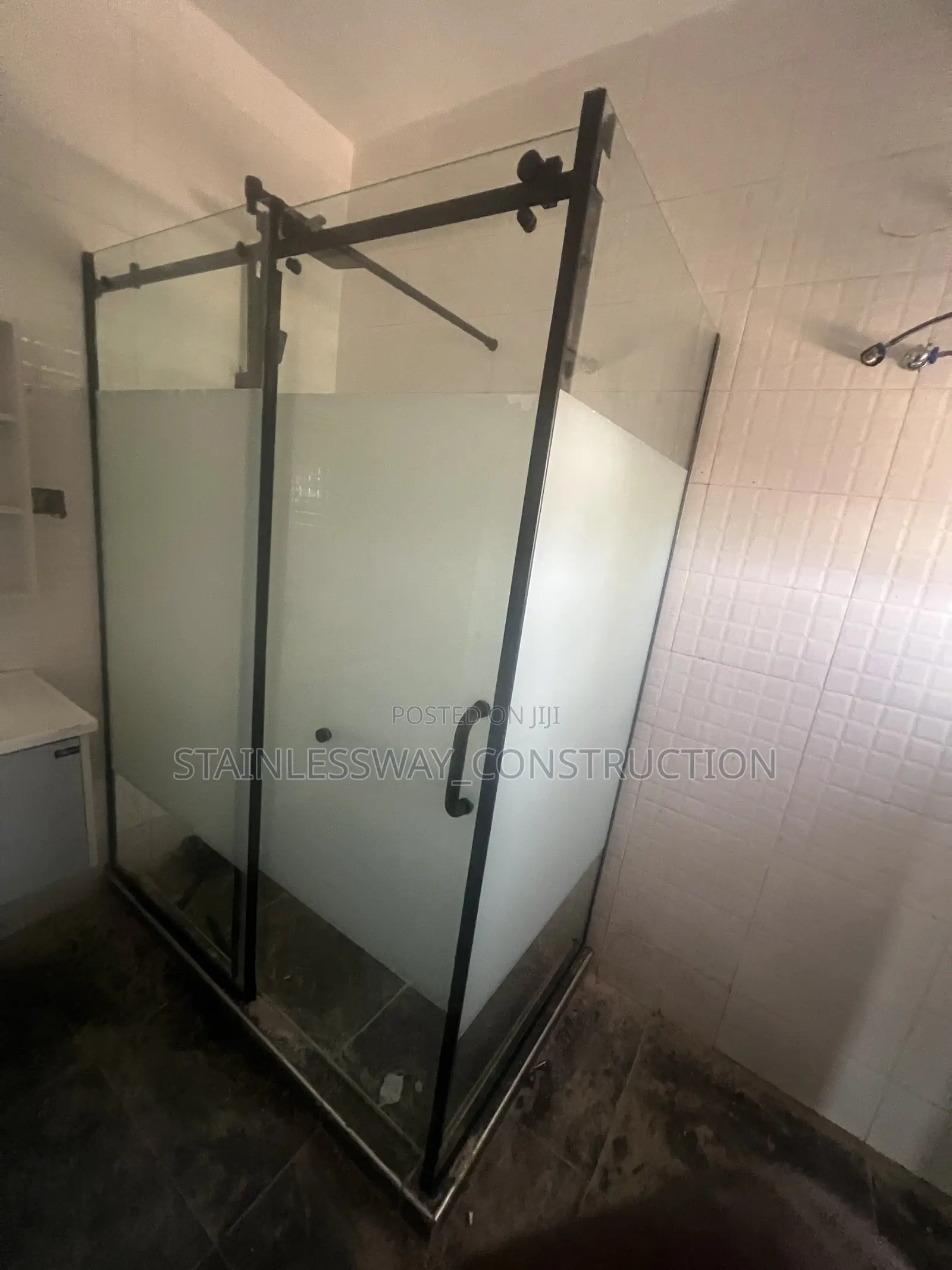 Ebonyi Shower Cubicle Glass
