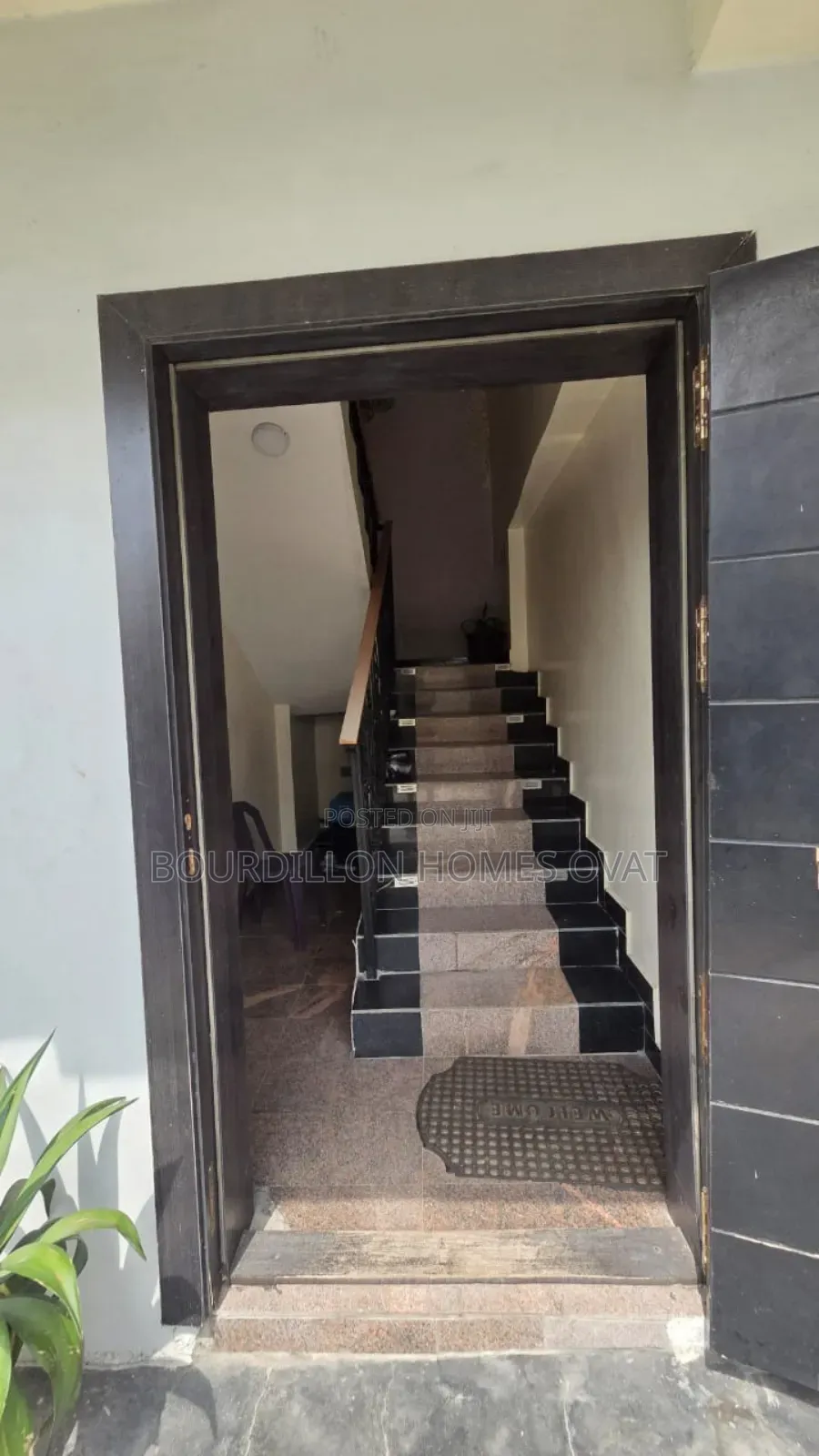 2bdrm Apartment in Lekki Phase 1 Lagos for rent