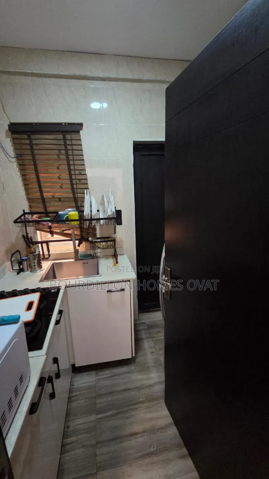 2bdrm Apartment in Lekki Phase 1 Lagos for rent