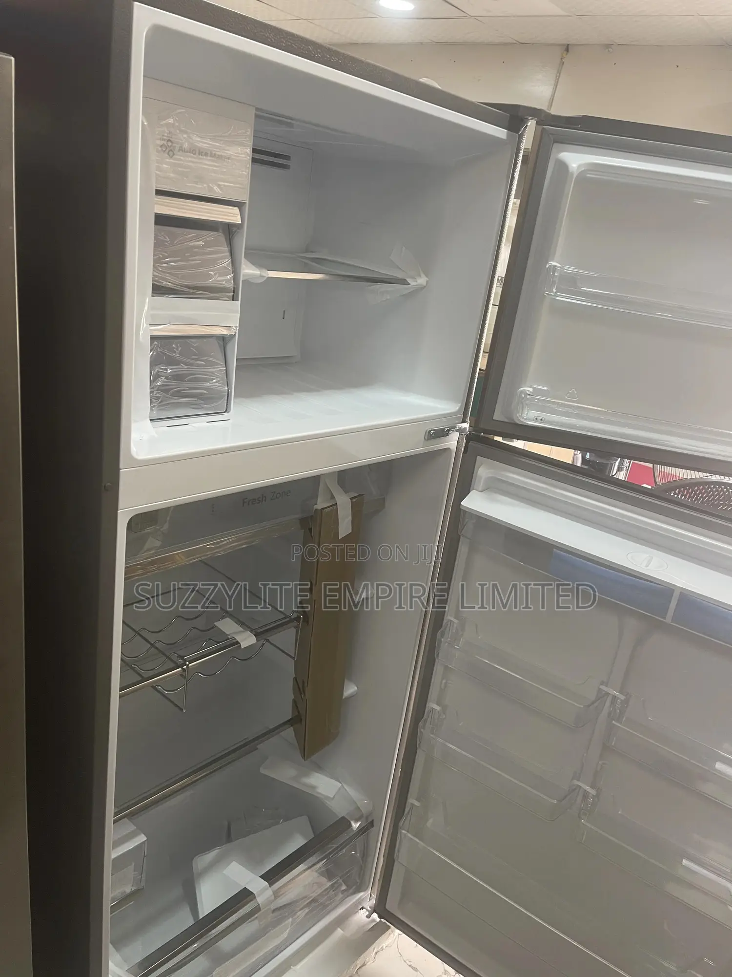 Hisense 543 Liters Double Door Refrigerator With Dispenser