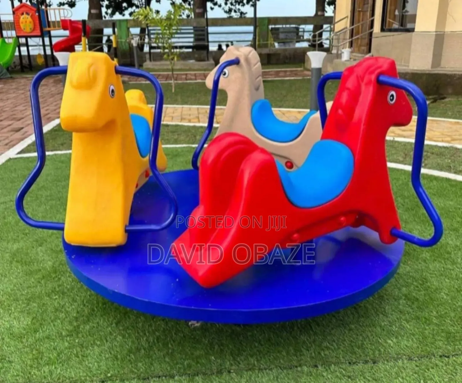 Merrigoround 4 Seater Mushroom