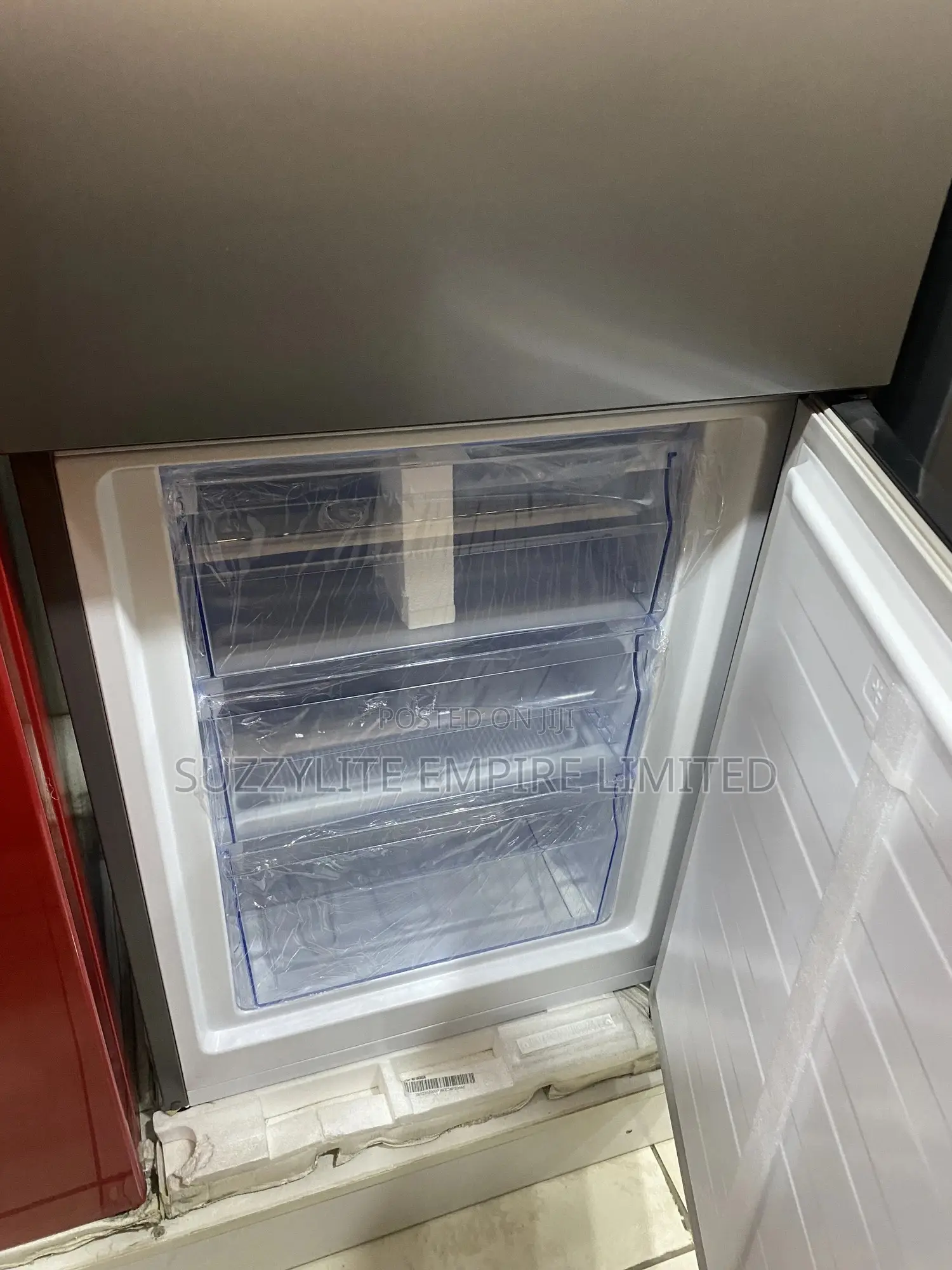 Hisense 225 Liters Refrigerator (Down Freezer)