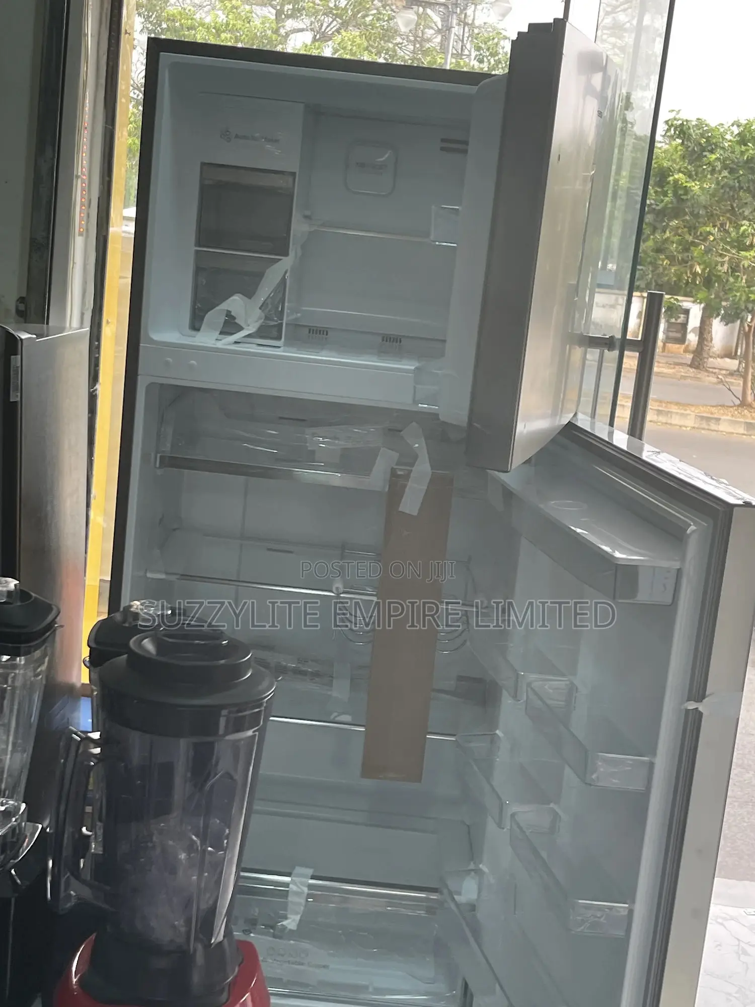 Hisense Refrigerator 533 Liters Double Door With Dispenser