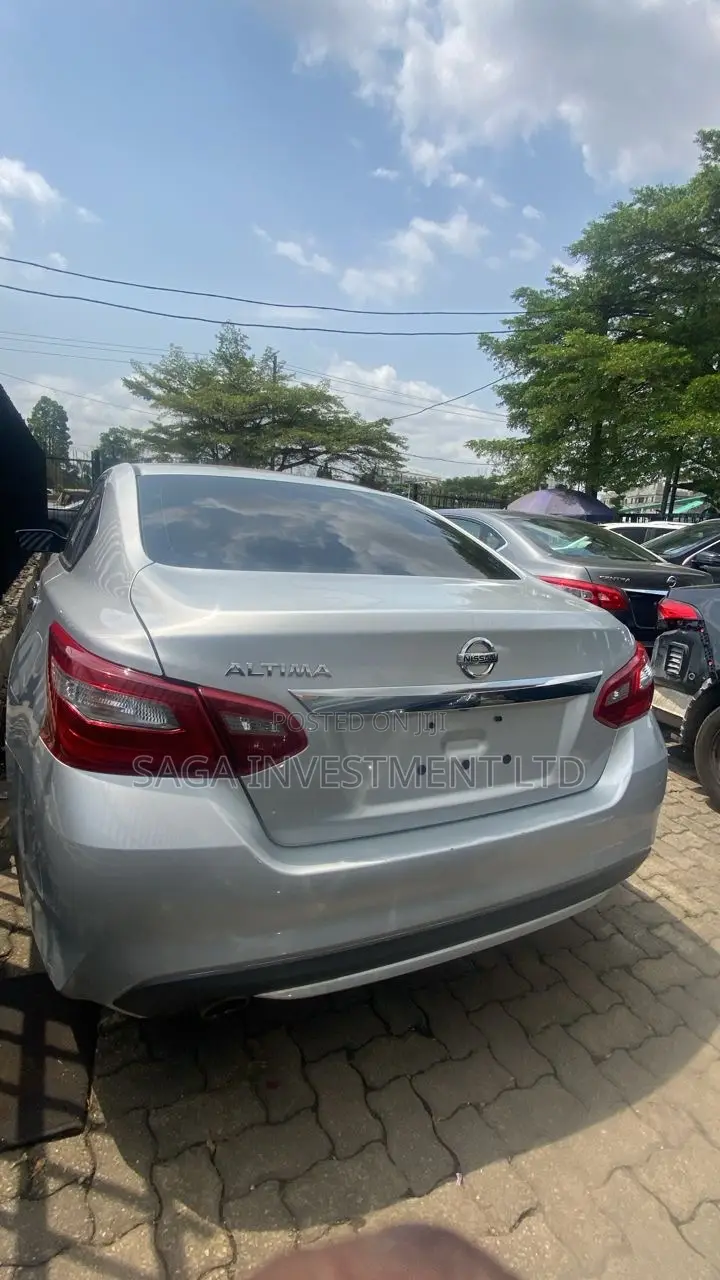 Nissan Altima 2.5 SV AWD 2019 Gray