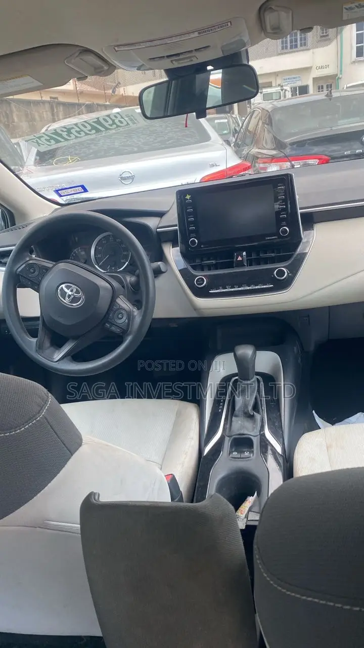 Toyota Corolla LE 2021 Black