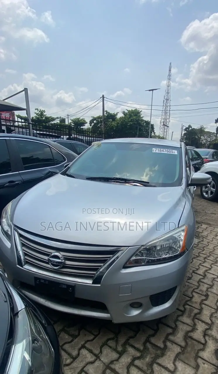 Nissan Sentra SV 4dr Sedan (1.8L 4cyl CVT) 2015 Silver