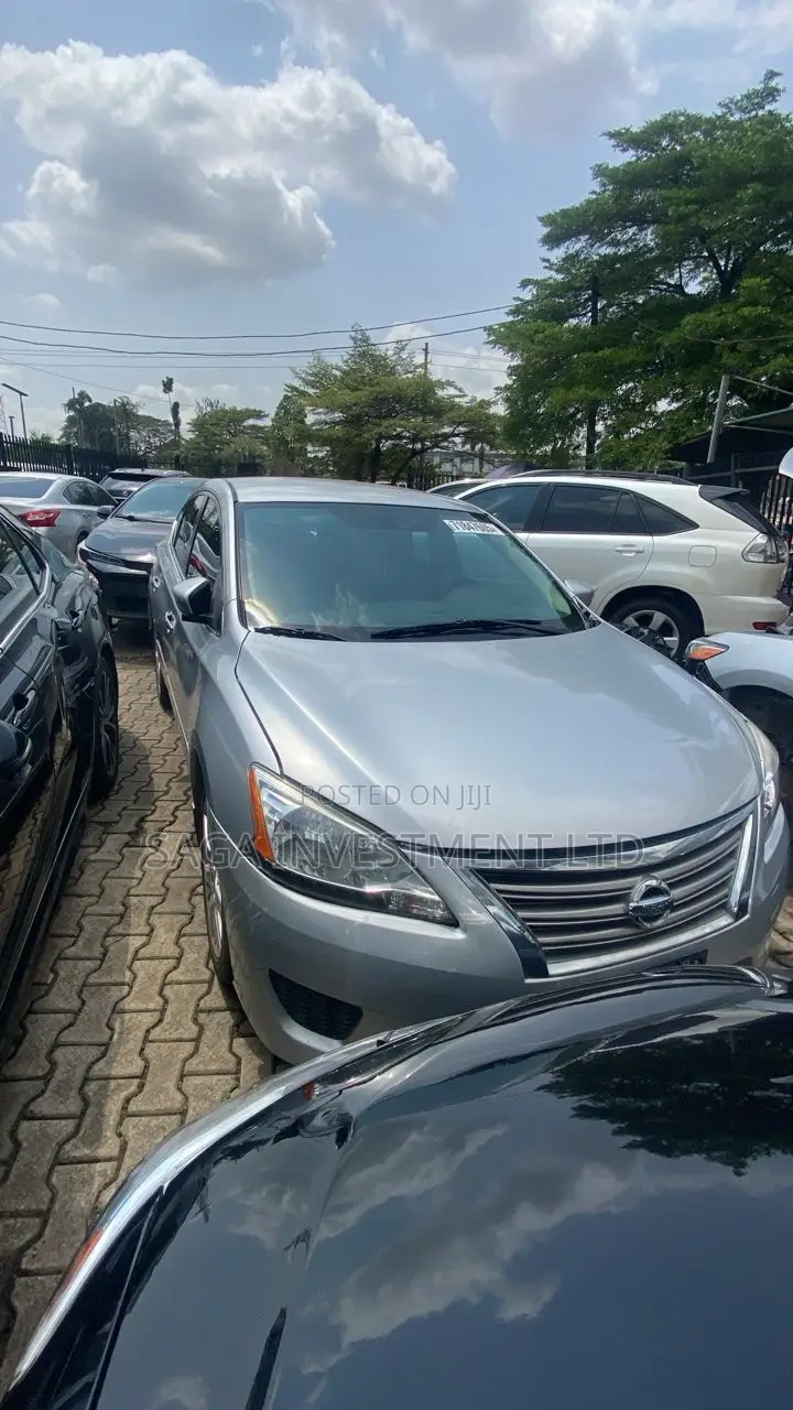 Nissan Sentra SV 4dr Sedan (1.8L 4cyl CVT) 2015 Silver