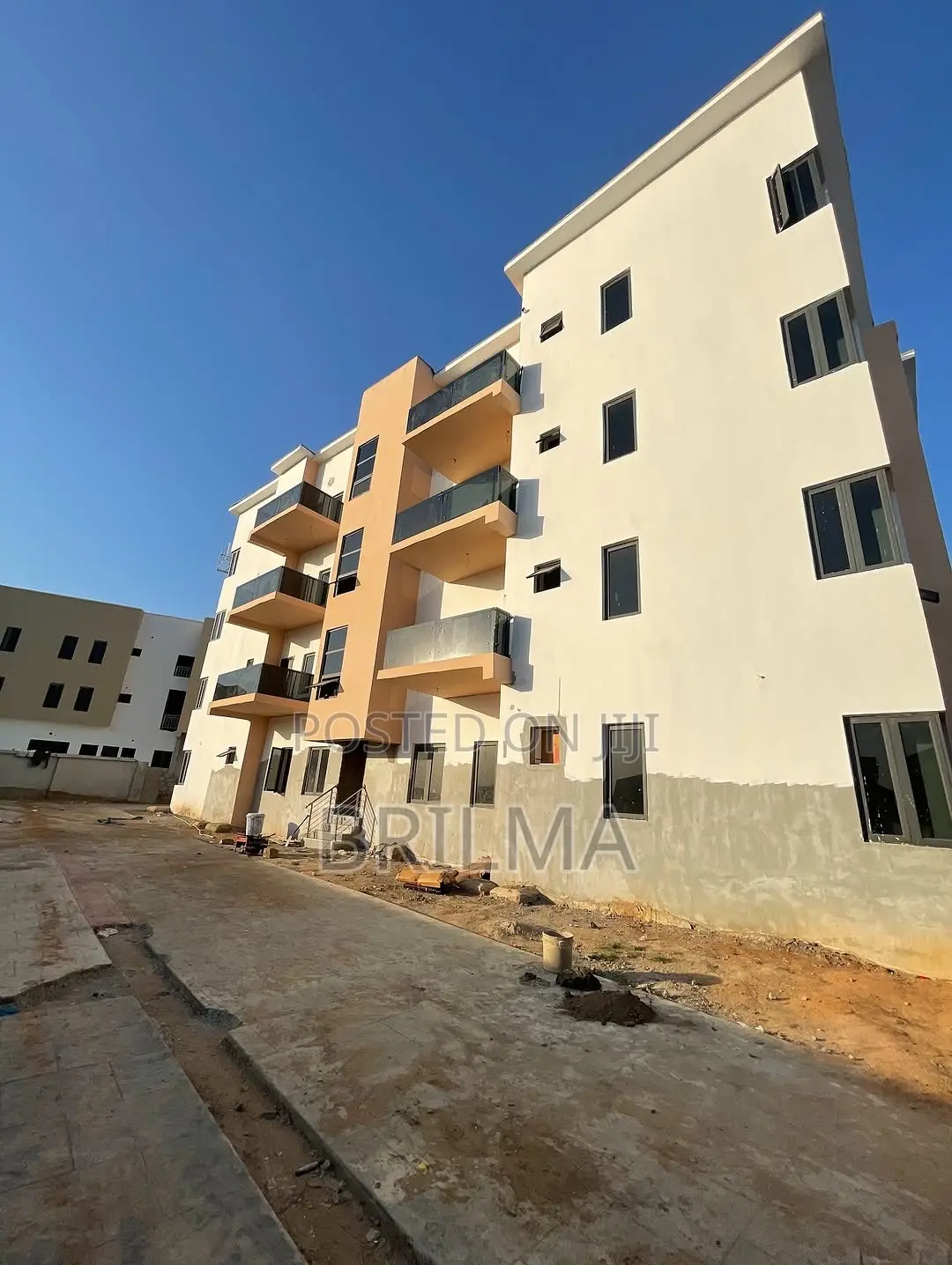 3bdrm Block of Flats in Jahi for sale