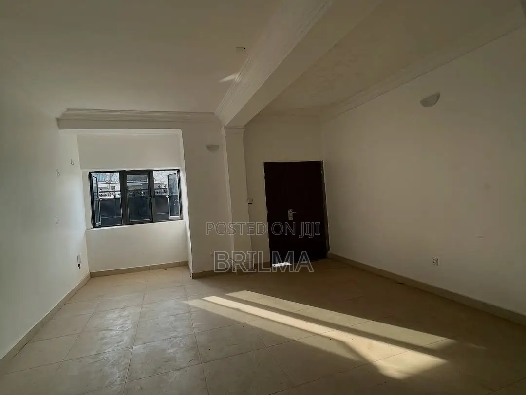 4bdrm Duplex in Kado for sale