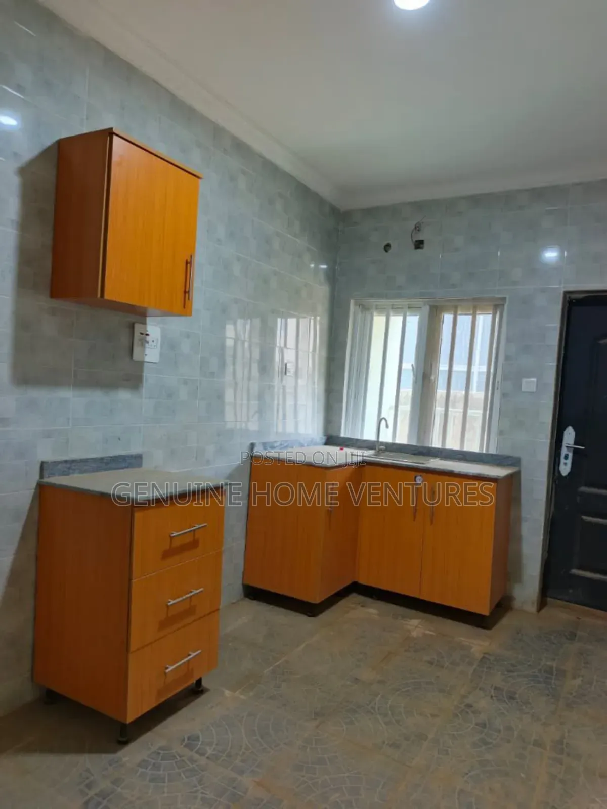2bdrm Apartment in Abesan for sale