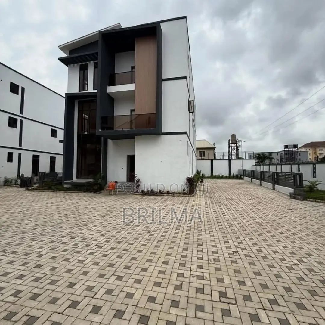 6bdrm Duplex in Mabushi for sale