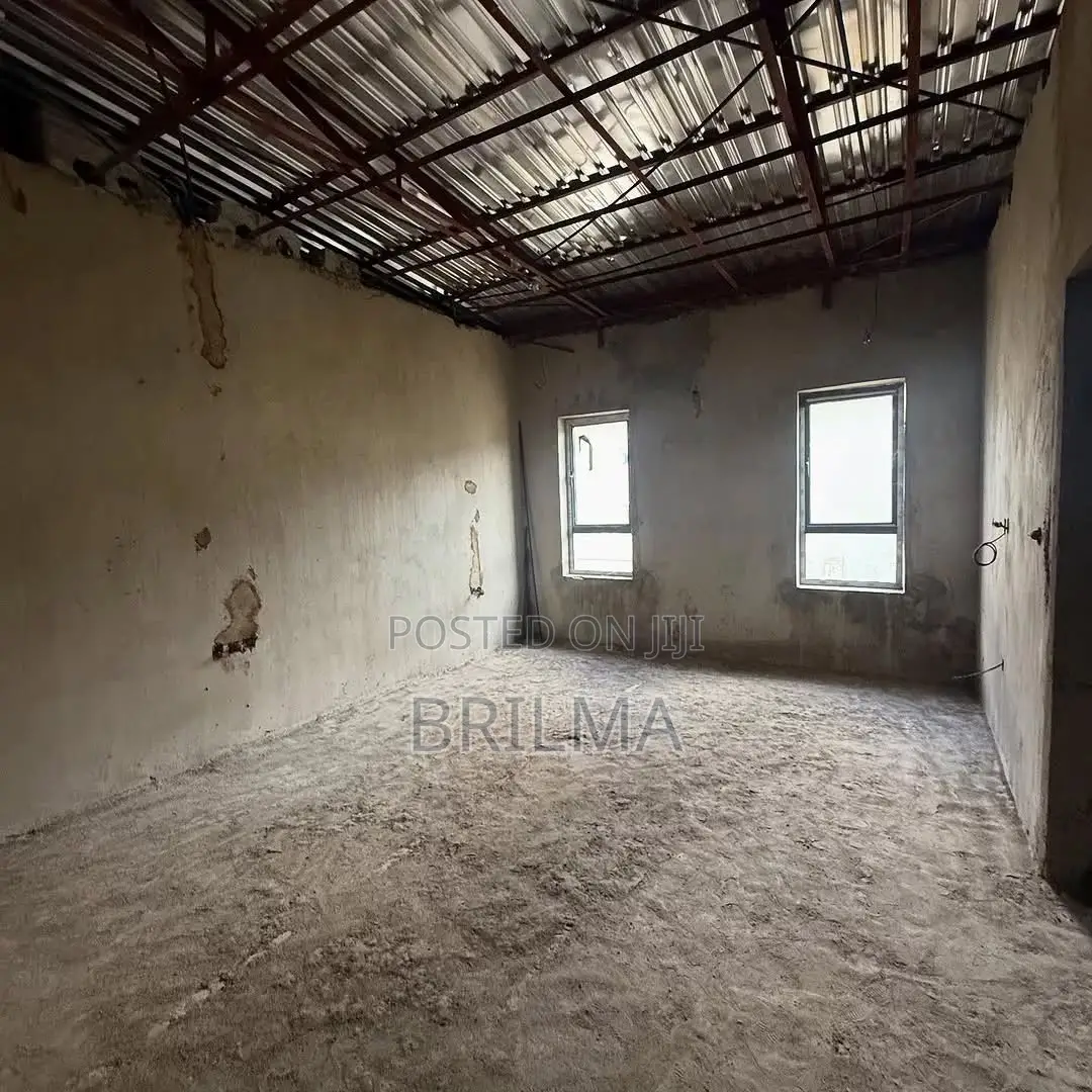 4bdrm Duplex in Guzape District for sale