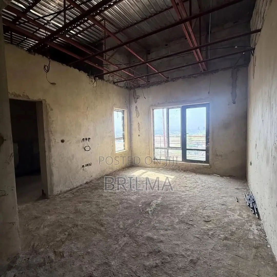 4bdrm Duplex in Guzape District for sale