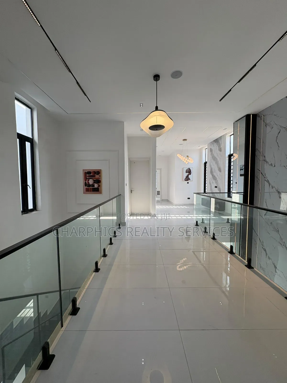 5bdrm Duplex in Lekki Phase 2 for sale