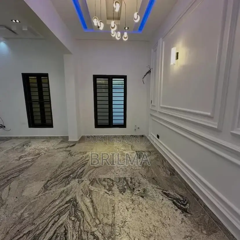 4bdrm Duplex in Life Camp for sale