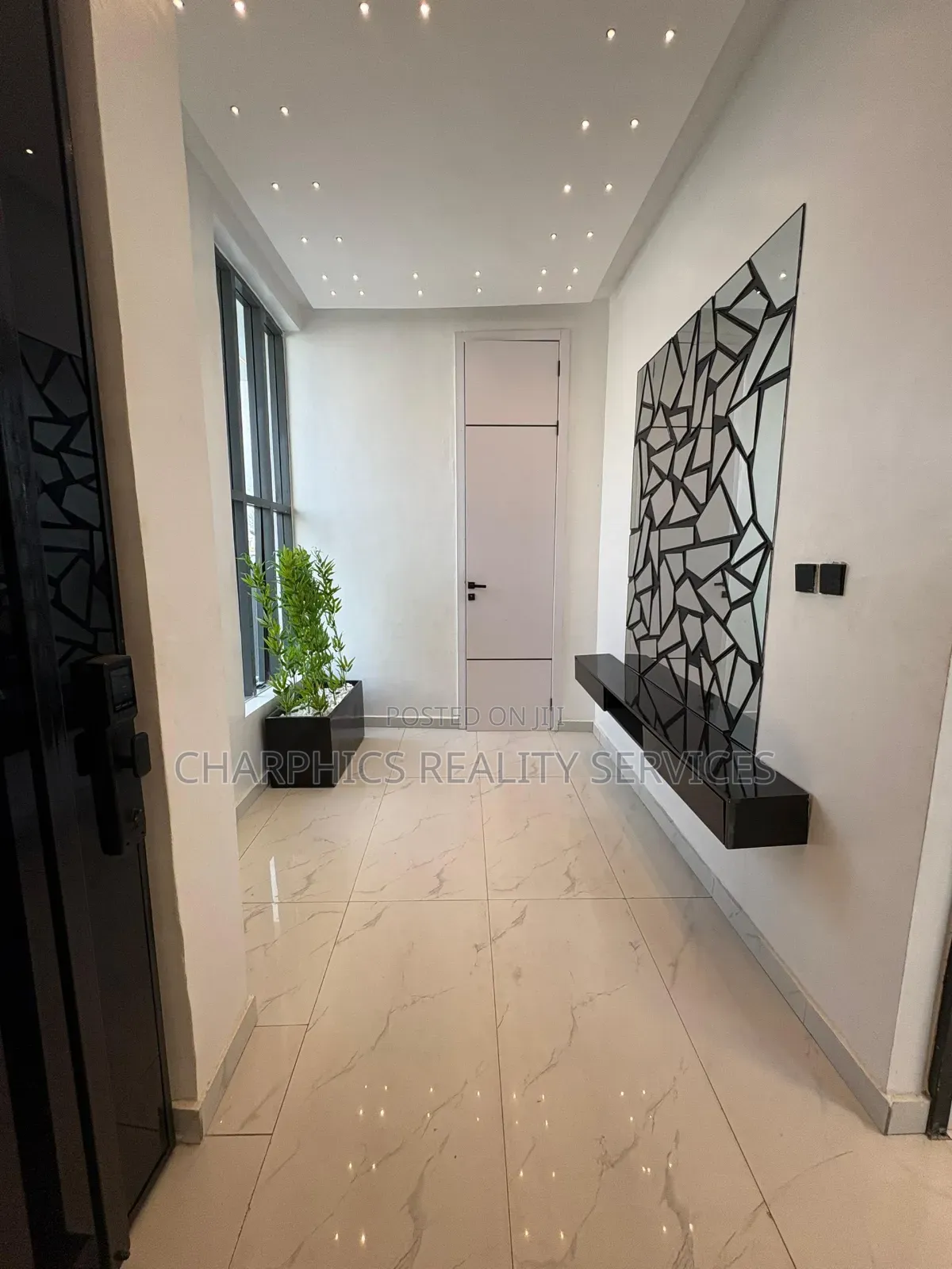 5bdrm Duplex in Lekki Phase 2 for sale
