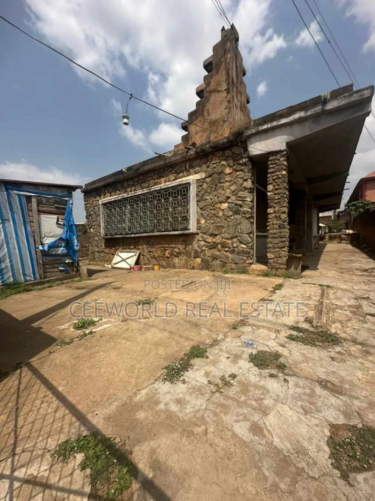 A Commercial Building on 500sqm at Oke Itunu Off Mokola