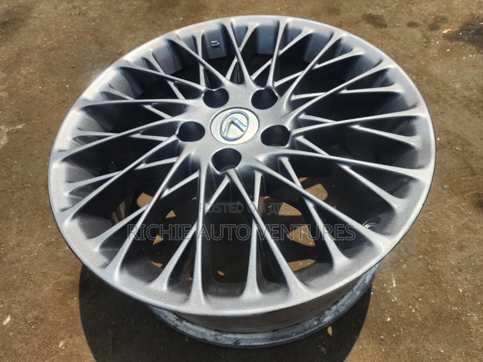 17-inch Lexus Oem Rim,Pencil Color.