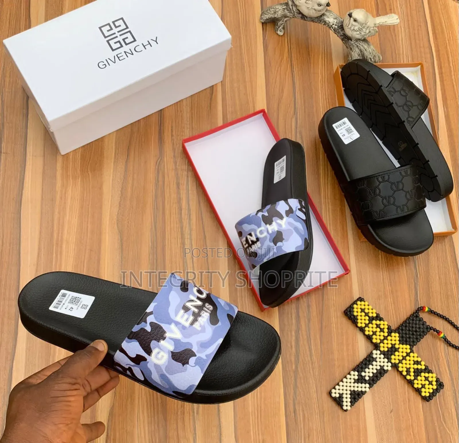 Givenchy Quality Leather Slippers