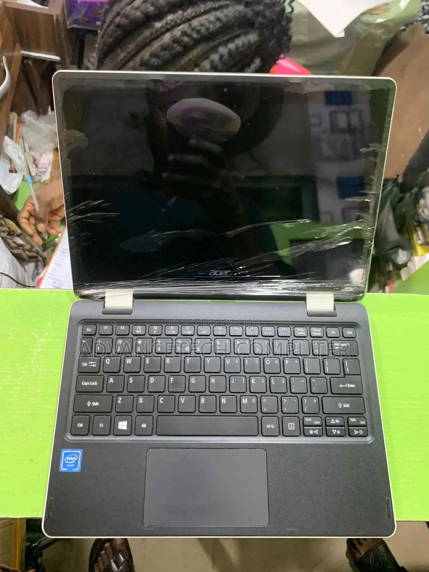 Laptop Acer Aspire R3-131T 8GB Intel SSD 128GB