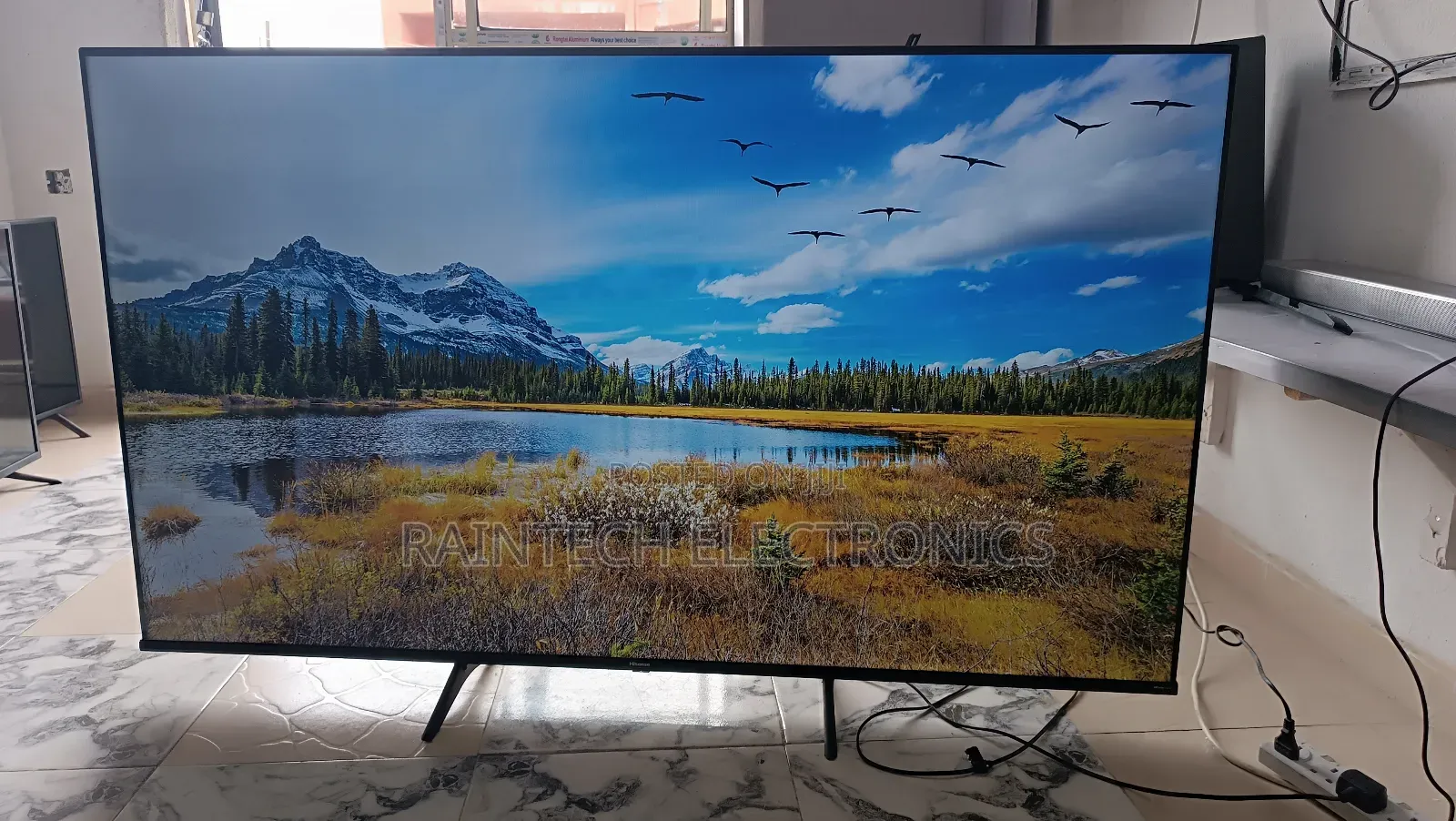 75inches Hisense Frameless Smart TV