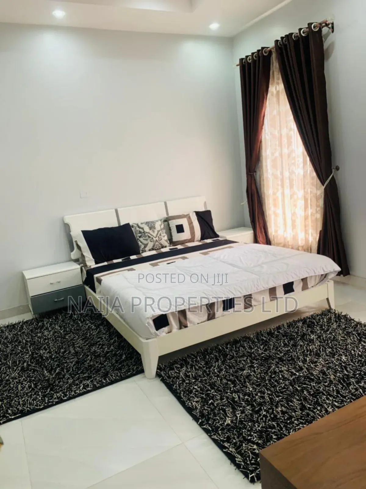 5bdrm Duplex in Mojisola Onikoyi for rent